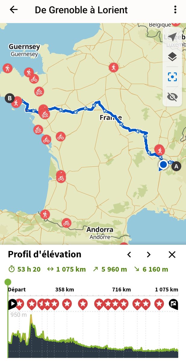 lejeje38's tweet photo. Direction Lorient pour le premier déplacement de la saison. 1075 km de vélo m'attendent (avec les petits détours). Première étape validée :) plus que 14 ... 💙 🤍  Forza Grenoble https://t.co/iDTTnFxlc8