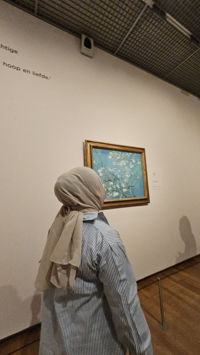 rapuanzel's tweet photo. Van gogh museum dump 🖼️ https://t.co/SfKDVaJUnA