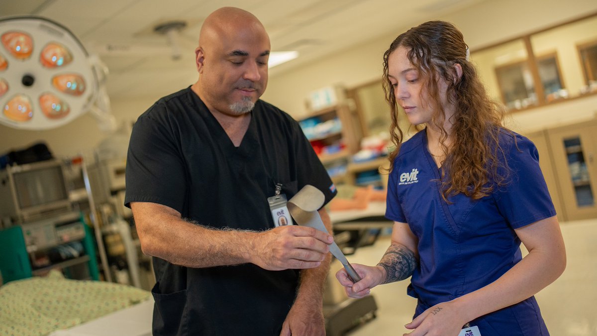 EVITnews's tweet photo. It’s never too late to change careers or upgrade skills in your profession. 

Read more: https://t.co/s1aSCMCOOy

Change your career. Change your life. 

#ChangeYourCareer #ChangeYourLife #HigherEd #AZEd #BackToSchool #EVITChangesLives https://t.co/n84gWpUoLr