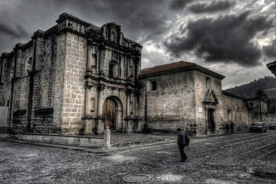 soy_502's tweet photo. Una sombra terrorífica en Convento de las Capuchinas Antigua Guatemala
¡Impactante hallazgo paranormal en las ruinas de Capuchinas! Usuario de TikTok graba aparente presencia fantasmal. #lamonja #videodeterror
Mira aquí: https://t.co/kZVZV3HyFZ https://t.co/gyf6jtfpAq