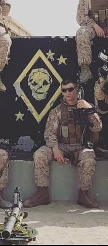 ZehnerJosh's tweet photo. @KurtSchlichter Vets post a photo of you not being Tim Walz! #DeploymentDodger https://t.co/Eox47fuHHy