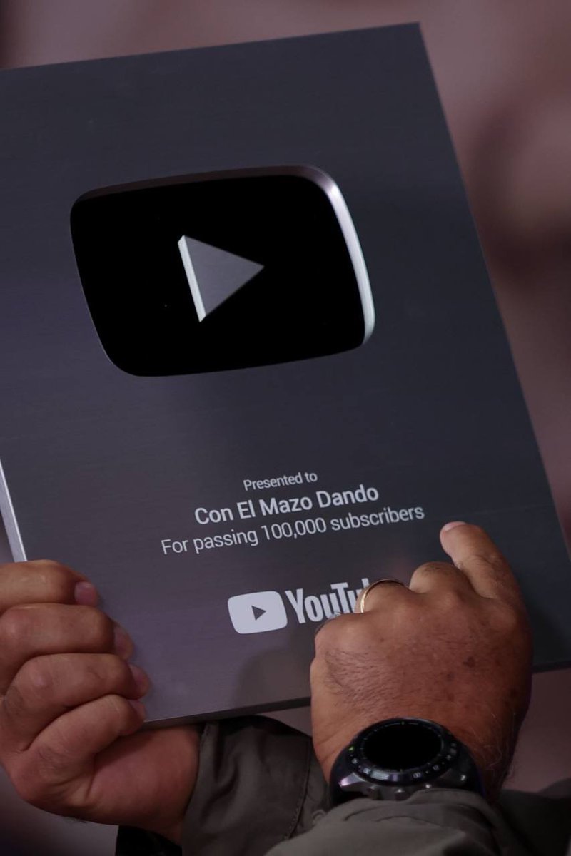 Con el Mazo Dando (@conelmazodando) on Twitter photo ¡Sin truco ni maña! El equipo de YouTube nos mandó esta placa, escuálidos reviéntense ahí pues. 😎
Desde <a href="/ConElMazoDando/">Con el Mazo Dando</a> seguiremos desmontando la antipatria y denunciando al fascismo.
<a href="/dcabellor/">Diosdado Cabello R</a>
#VenezuelaSeRespeta #7ago ¡Sin truco ni maña! El equipo de YouTube nos mandó esta placa, escuálidos reviéntense ahí pues. 😎
Desde <a href="/ConElMazoDando/">Con el Mazo Dando</a> seguiremos desmontando la antipatria y denunciando al fascismo.
<a href="/dcabellor/">Diosdado Cabello R</a>
#VenezuelaSeRespeta #7ago