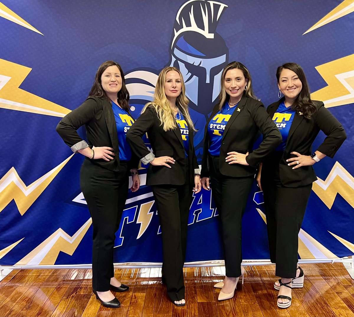 Capturing moments of growth and inspiration at this year's leadership residency. Proud to be part of such an exceptional group of leaders! Thank you <a href="/PSJAISD/">PSJA ISD</a> #WeareTSTEM 💛💙 #PSJAPROUD