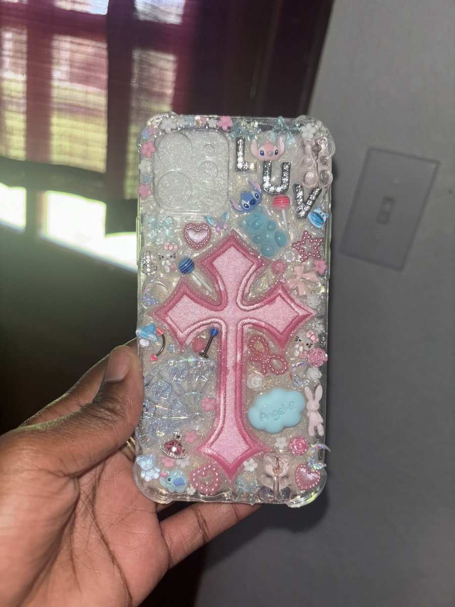 xoliv22's tweet photo. Cotton candy case $18 I do shipping #INDvSL #띵동띵동_승철이_생일이다_문열어 #stitch #cottoncandy https://t.co/EChRvOcwMQ