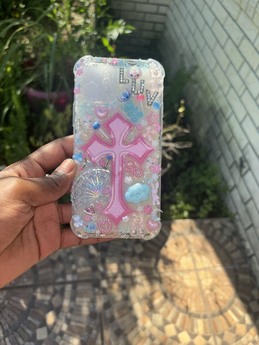 xoliv22's tweet photo. Cotton candy case $18 I do shipping #INDvSL #띵동띵동_승철이_생일이다_문열어 #stitch #cottoncandy https://t.co/EChRvOcwMQ