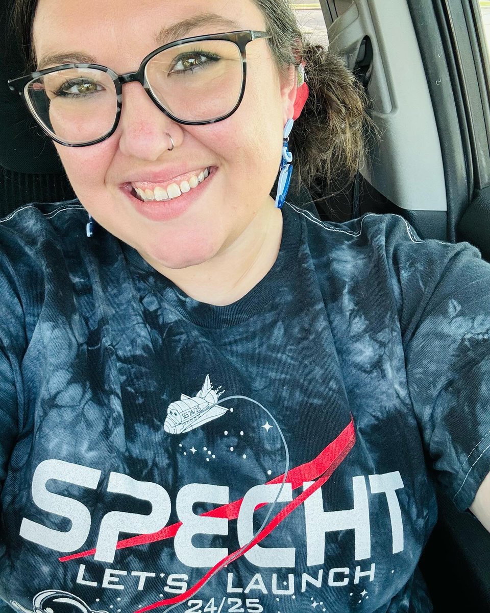 Kellie Phares 🎡 tweet media