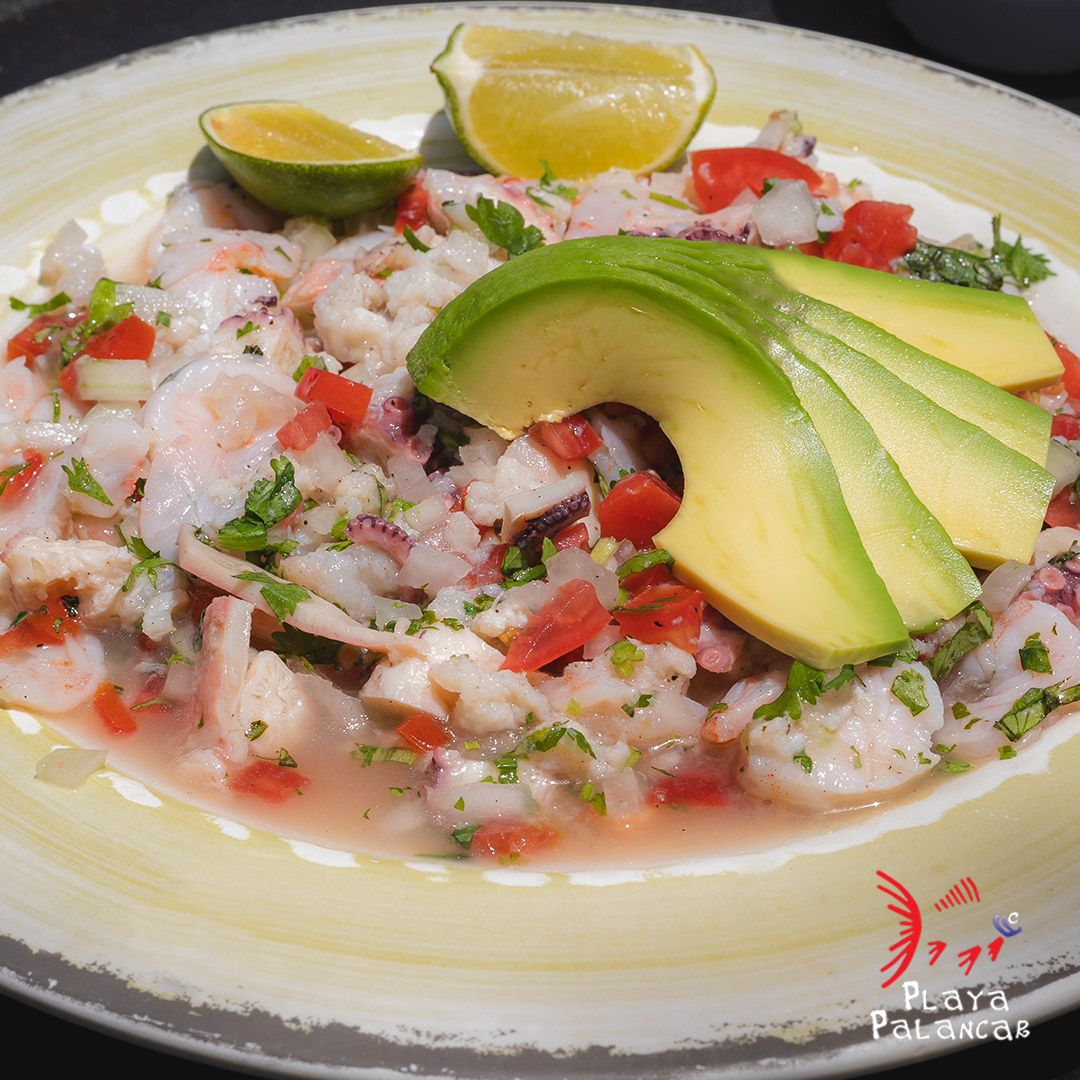 Cool down with our refreshing drinks and fresh ceviche, right on the beach. The perfect way to enjoy your day here at #PlayaPalancarBeachClub
🟢 987 101 4992
🌐 playapalancar.com.mx 
#Cozumel #RivieraMaya #CruiseVacation