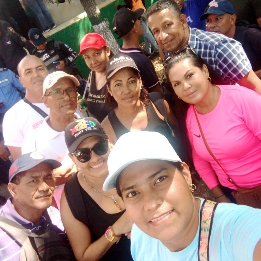 📢 Este #FelizMiércoles #7Agosto,  el sector educativo de la Parroquia Catia La Mar, participó en la concentración por la paz de Venezuela, celebrada en repudio al odio, vandalismo y discriminación. #JusticiaSoberana 🤝🇻🇪 <a href="/NicolasMaduro/">Nicolás Maduro</a> <a href="/_LaAvanzadora/">Yelitze Santaella</a> <a href="/Jateranoficial/">José Alejandro Terán</a> <a href="/danieljgm7/">Daniel González ZELaGuaira</a>