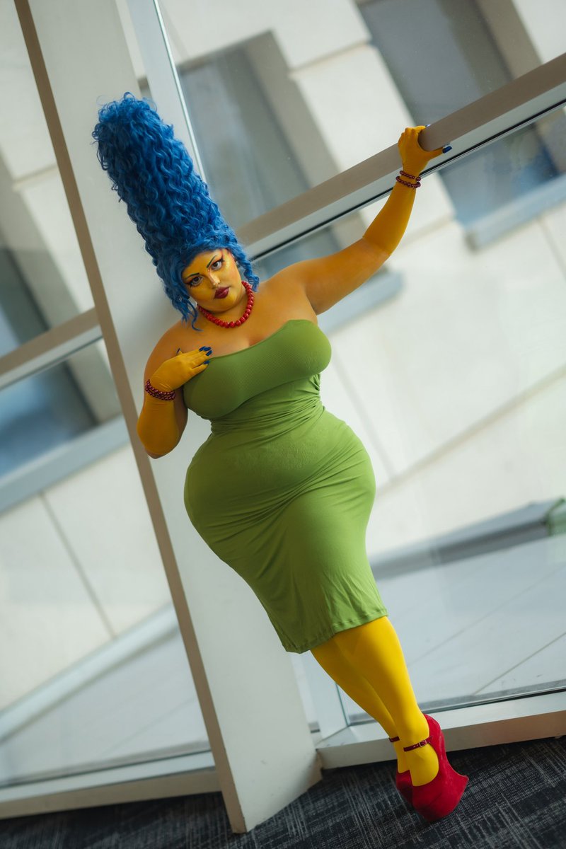 Marge Simpson cosplay