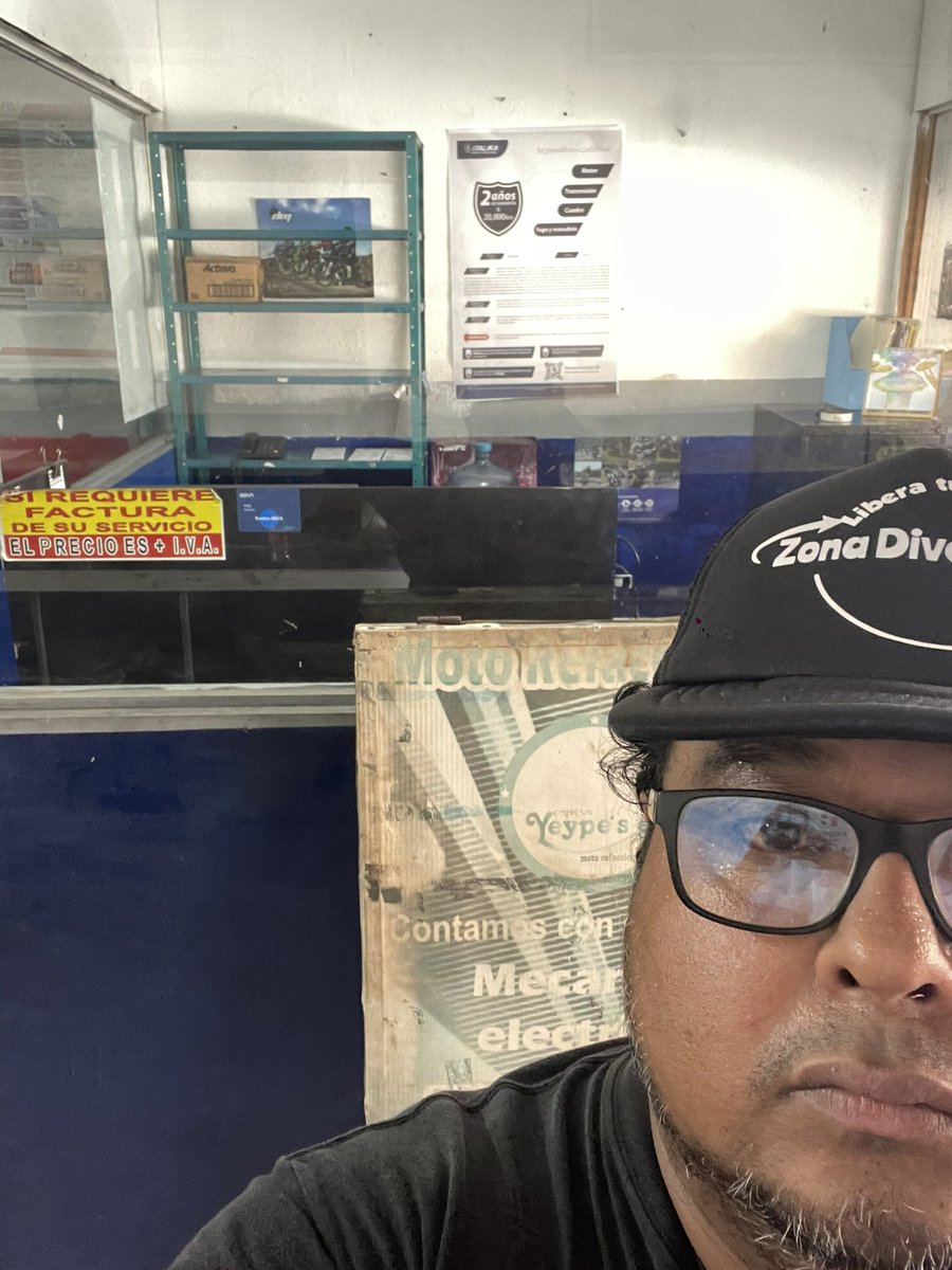 dieguinocb's tweet photo. @ItalikaOficial Hola @ITALIKAayuda  no me han dado respuesta adjunto fotos del seguimiento, es una burla el servicio que ofrecen ahí tengo mi moto sin usar por su nula atención https://t.co/XAVlmLqLEm