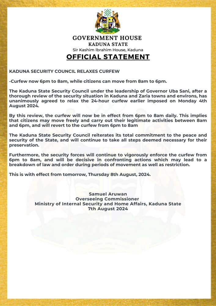 We do not support violence during protests either from the protesters or from the security personnel saddled with the responsibility to maintain law and order.
However, the plight of poor citizens of Nigerians must and should be looked into.
We are hangry.