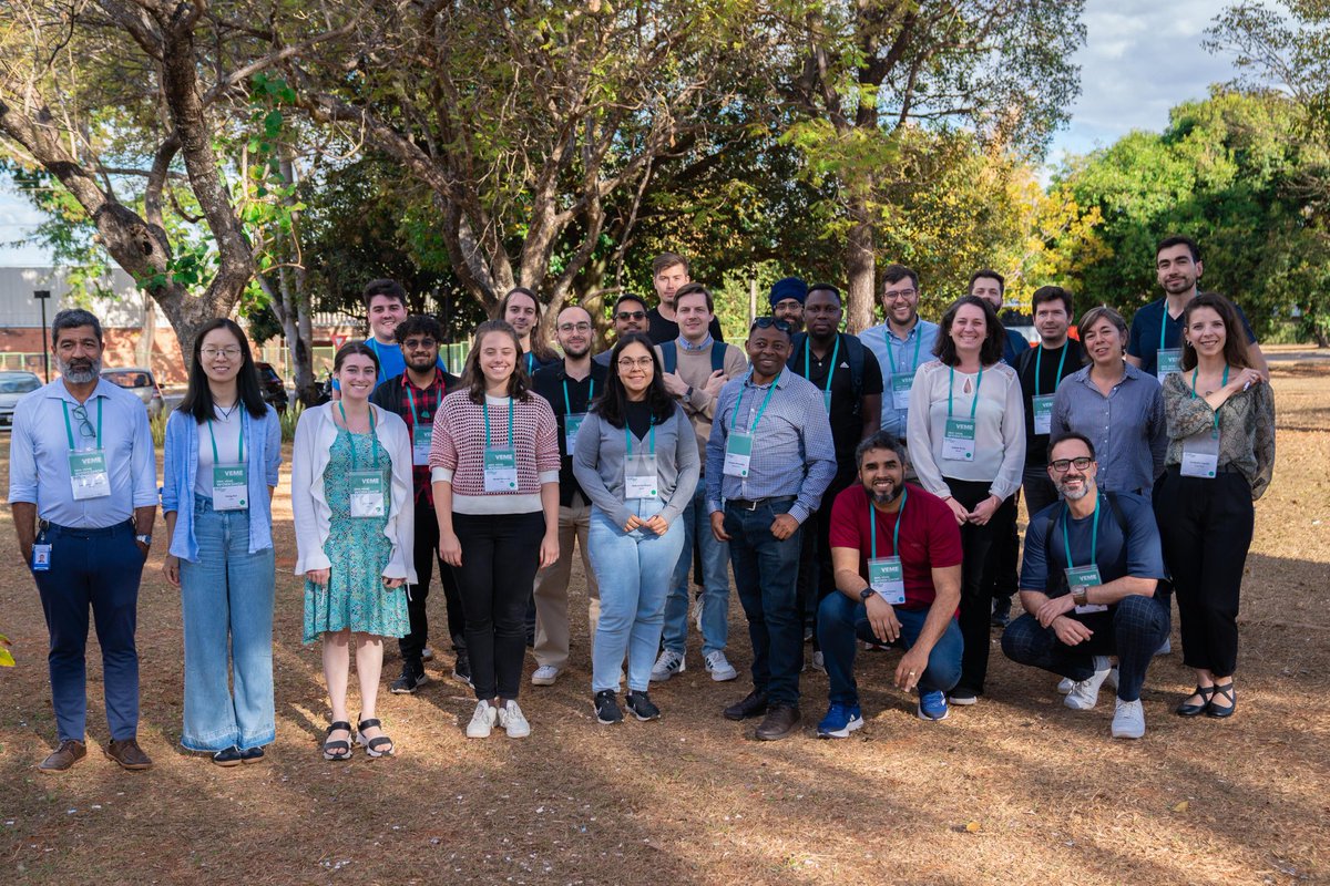 labgenpath's tweet image. The @labgenpath bioinformatics team is very happy to be in Brasília 🇧🇷 attending the 28th Viral Evolution and Molecular Epidemiology (VEME2024) workshop, in the evolutionary hypothesis testing and Phylogenetic Inference modules  #VEME2024 #VirusEvolution #FiocruzBrasilia #CLIMADE
