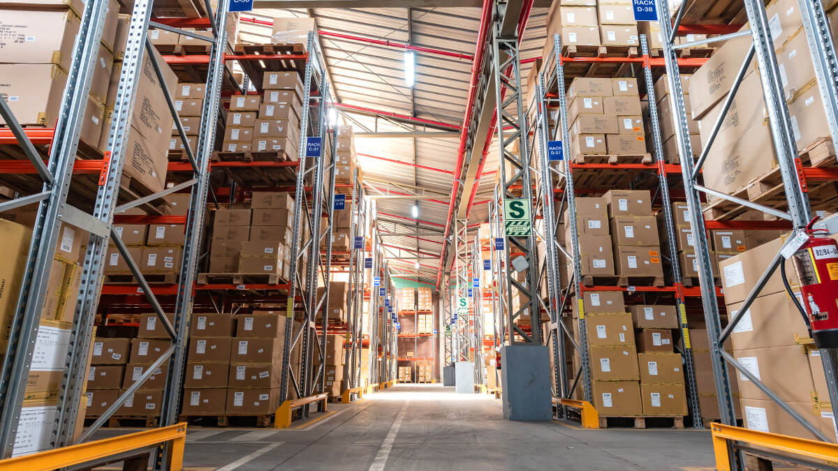 FrigoExpress.Es ║ AR Racking implementa 4.380 posiciones en el nuevo almacén de Itsanet Perú: La instalación del sistema selectivo de almacenamiento permitiócrear 2.284 posiciones en las bodegas B2-B4 y 2.096 posiciones en las bodegas B6-B8,… logisticaprofesional.com/texto-diario/m…