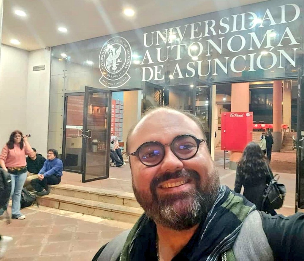 Hoy inicia una travesía más como Maestro de esta casa de estudios. La docencia es un compromiso con uno y con los otros. La responsabilidad que tenemos, debe llevarnos a entender que somos hacedores de cambios y constructores de ilusiones, con herramientas que...