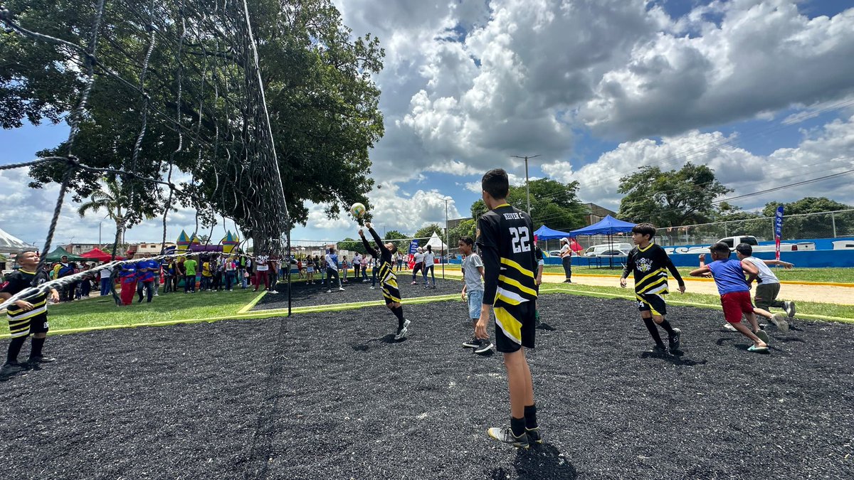 ¡Garantizando La Paz y Felicidad de nuestra Gente! 

Estamos realizando el Lanzamiento Estadal del XVI Plan Vacacional Comunitario Mostacho Fest “Nuestra Patria”, XIV Reto Juvenil, el III Campamento Deportivo Comunitario “Tribilines y Campeñones 2024” y XXV Festival de Playas