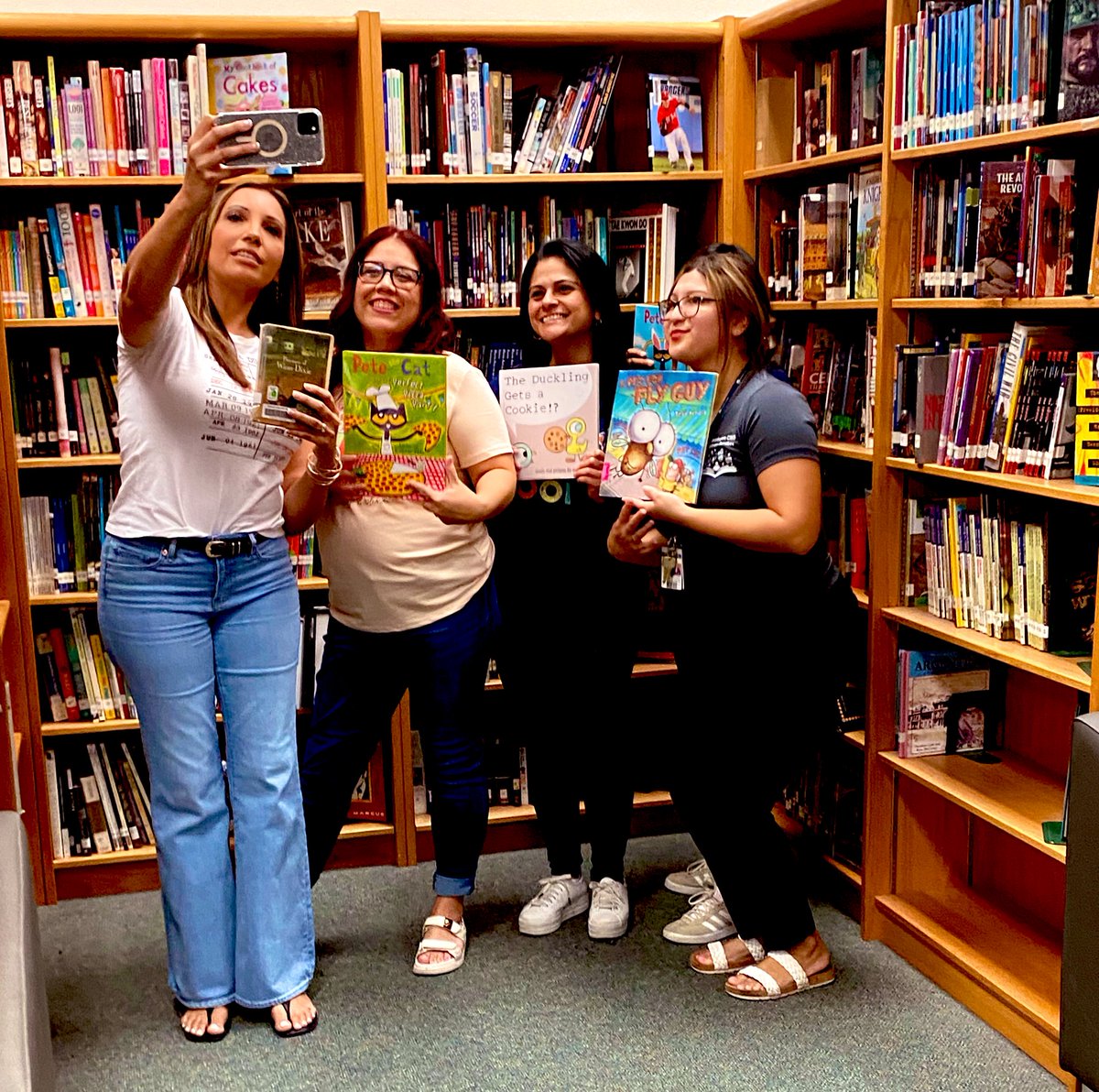 Vero 💜 Librarian 📚 tweet media