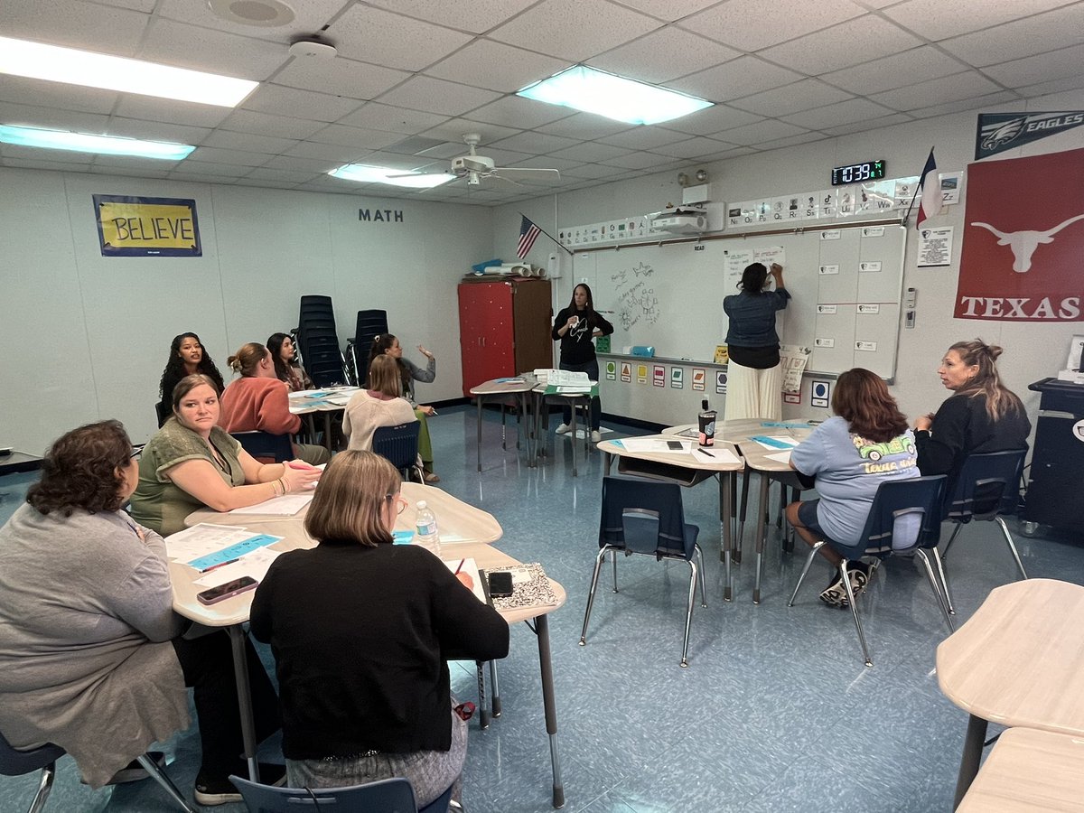 _Isabel_Aguilar's tweet photo. Can I just share how amazing our @NavarroLISD Lever Leaders are?! They shared so much knowledge, lessons, ideas…I can’t even place it all here. So proud of all the work our campus put in today!
#LockedonExcellence #IgniteCuriosity https://t.co/qXQwTGPDIt
