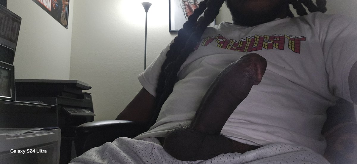Rico_Swaggz's tweet photo. Sit on it or suck it? 

#nsfwtwt #nsfw #onlyfans #onlyfansbbc #dickpic #onlyfanspromo #blackcock4wife #bbc #bigblackdick #BigBlackCock #memphis #memphisonlyfans #memphisfreaks #masturbating #masturbation #meetups https://t.co/AykpotUKyn