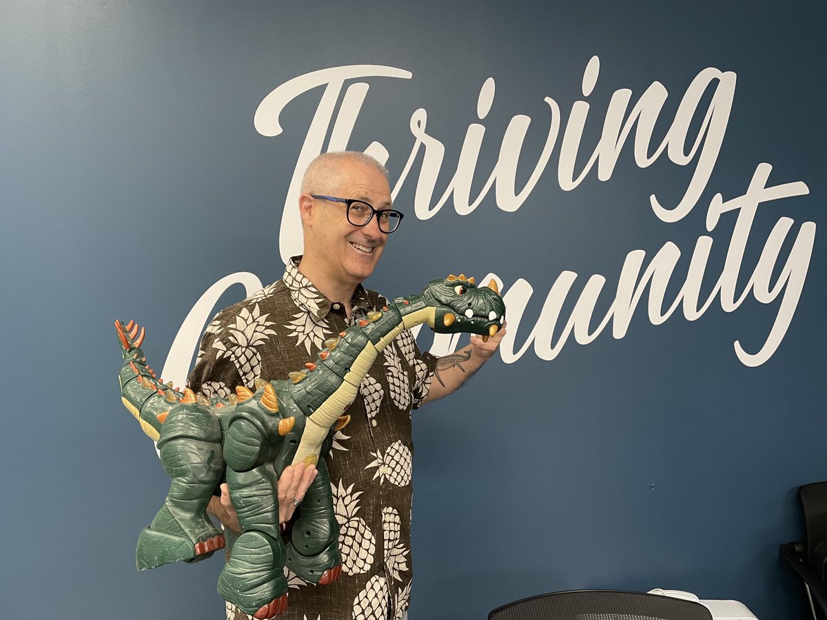 I am excited to share that I will be working an extra shift Saturday  ⁦<a href="/ThriveThrift85/">Thrive Thrift | Big Brothers Big Sisters Ottawa</a>⁩. So I put together a montage of some of my best ⁦<a href="/ThriveThrift85/">Thrive Thrift | Big Brothers Big Sisters Ottawa</a>⁩ looks. I hope you can drop by and do some shopping to support ⁦<a href="/BBBSO/">Big Brothers Big Sisters Ottawa</a>⁩ .
