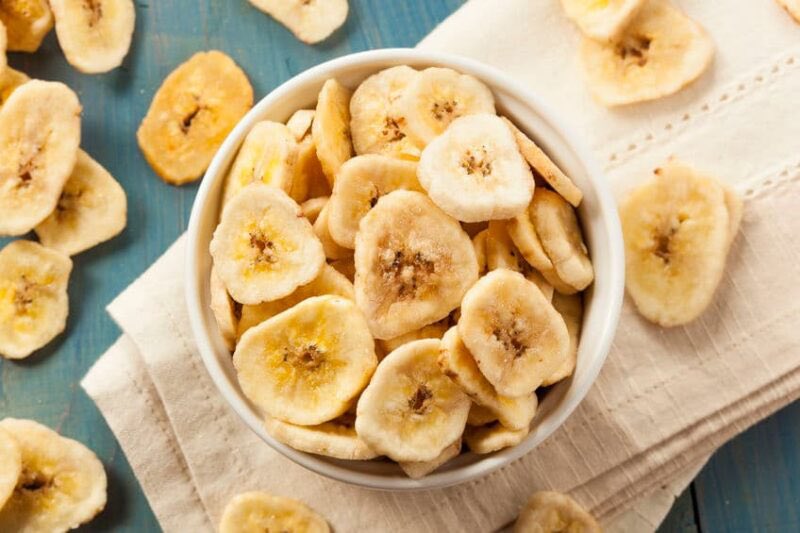 sheskindahoe's tweet photo. che de que poronga se sorprenden tanto si en argentina consumimos chips de banana boludos https://t.co/jnmPim2l4o