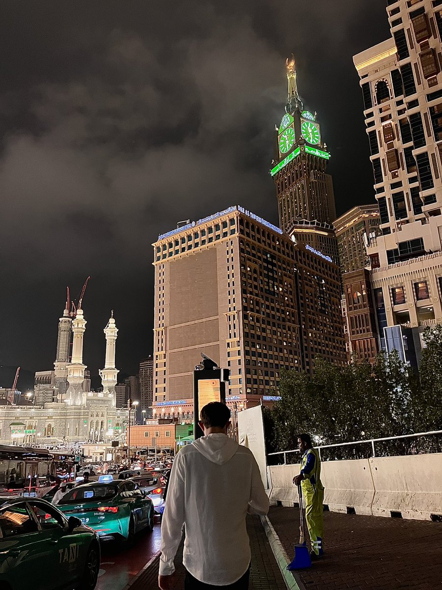 𝑹𝑨𝑵𝑨. tweet media