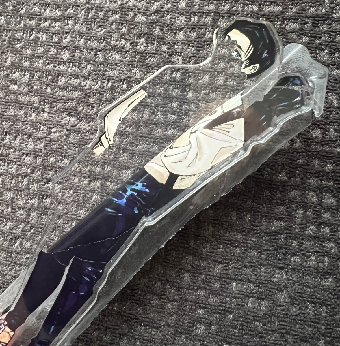 ymmr7010's tweet photo. ジャンプGIGA
朝5時からコンビニはしごして
10軒目でやっと発見...！！
早速アクスタ開封したら乙骨...😭😭 https://t.co/srMeU32Hwu