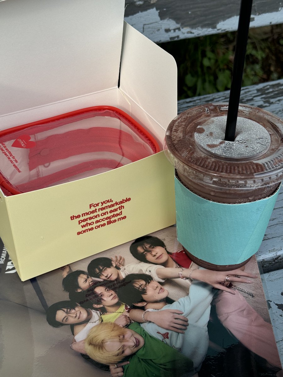 heeseungcokr's tweet photo. omg it seems jay, sunghoon, and sunoo will go to youtube show "쏘는형 [shootbro]"

k-engene said shin dong-yeop sent this coffee truck for engene who attend mcountdown pre-recording! https://t.co/NhFlMe8rzV