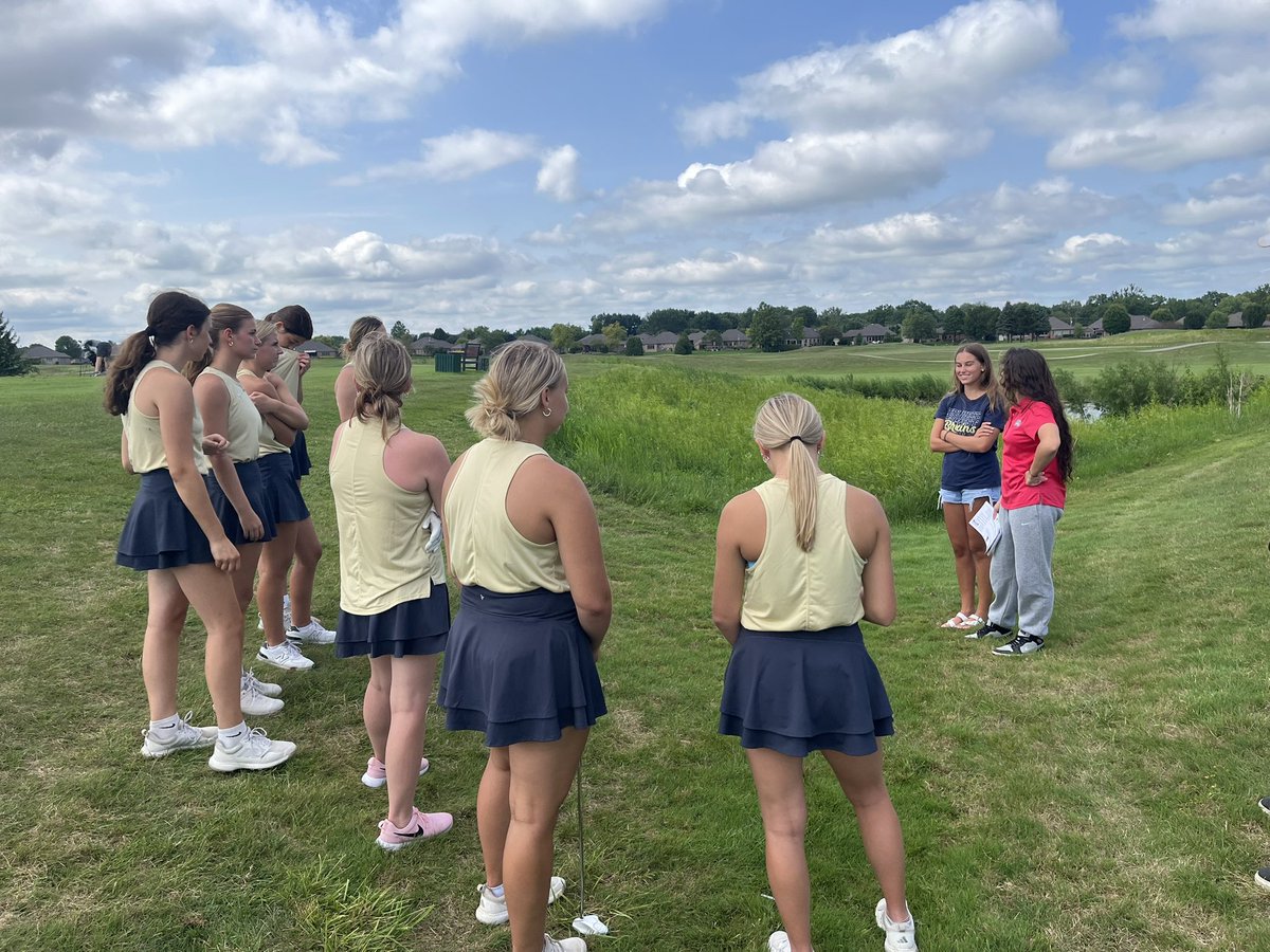 Tri-WestGirlsGolf tweet media