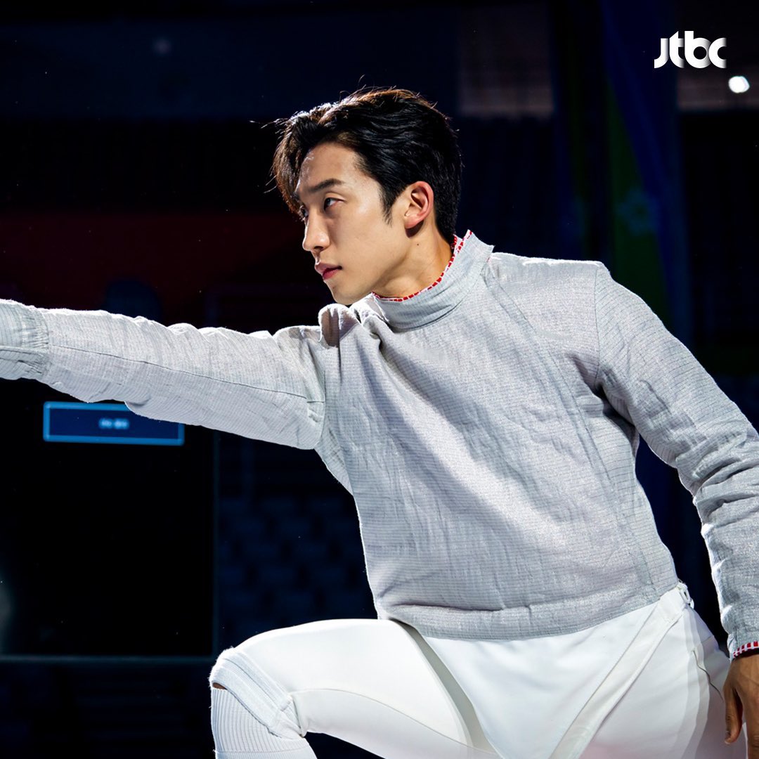 kdramadaisy's tweet image. #GoodBoy releases #LeeSangYi new still cuts as Kim Jonghyun, a fencing gold medallist.