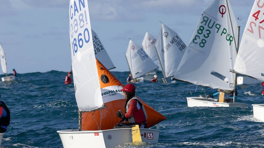 Royal Vancouver Yacht Club tweet media