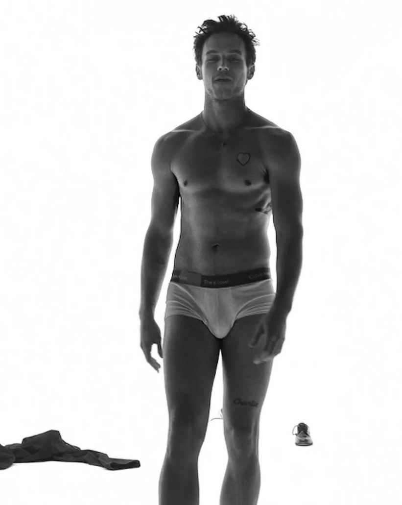 CINEMA505's tweet photo. Brandon Flynn para a Calvin Klein. https://t.co/pXGijhq0s4