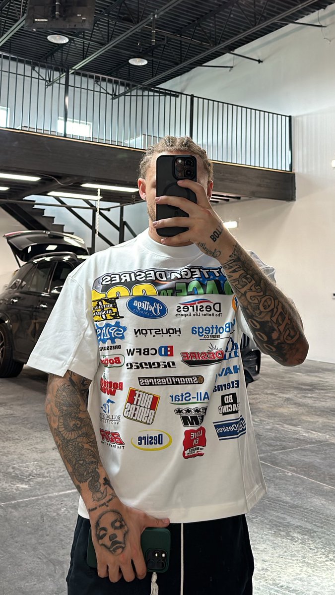 jadenmitch_'s tweet image. out da way, prolly designing some shit