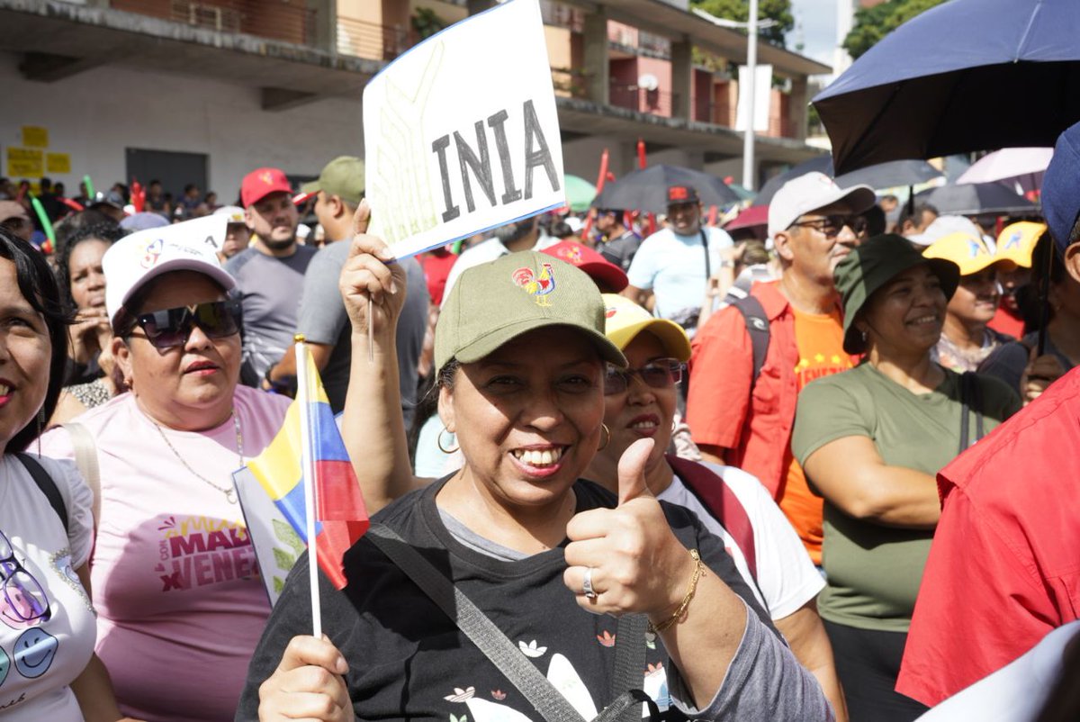 Ministerio de Comercio Nacional tweet media