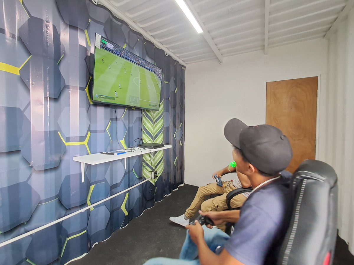 #EnFotos || Con más de 60 puntos Comunitarios inició el Plan Vacacional Comunitario Mostacho Fest Nuestra Patria 2024, en el Estado Aragua, encabezado por la Gob. <a href="/Soykarinacarpio/">Karina Carpio</a> y demás autoridades regionales.

#Aragua