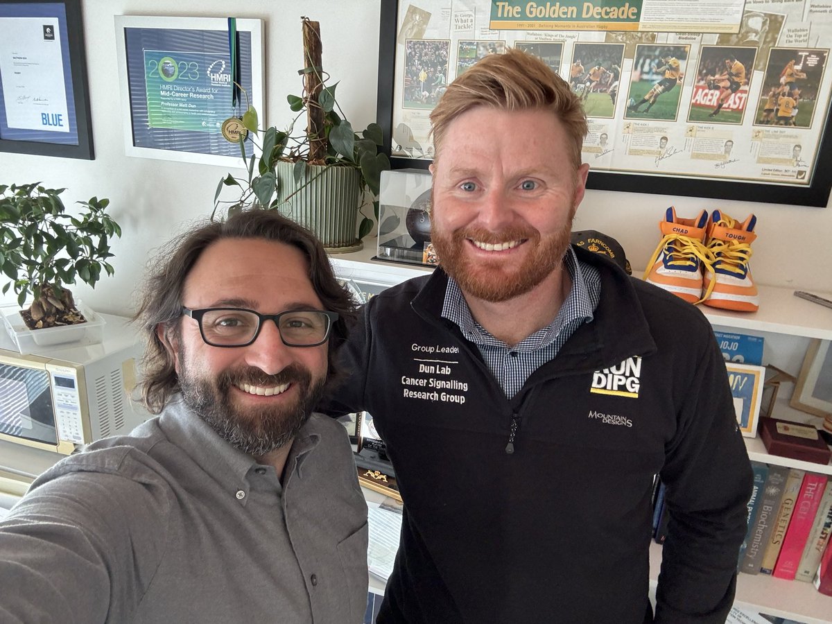 RUNDIPG's tweet photo. Thank you @VitanzaNick for sharing your research with our community today! ⭐ Professor @MattDun17, the #DunLab team and some of our DIPG families from #TeamAmber and #EmmasWarriors were so grateful to have the opportunity to connect with you! #MovingTowardsACure #DIPG #DMG https://t.co/jczdh3Ij64