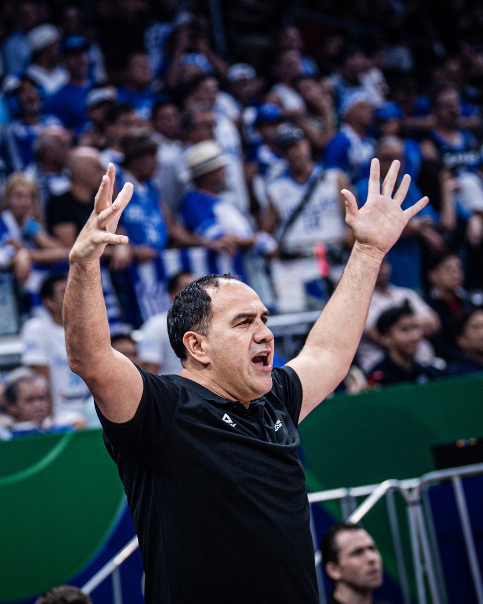 TallBlacks's tweet image. 👉After five years and 38 games at the helm, the Tall Blacks have today farewelled their head coach Pero Cameron from the New Zealand men’s national team programme 🙌
🗣️ Hear from Pero in his own words at bbnz.link/d5bxw
🖤 Thanks Pero! 🖤