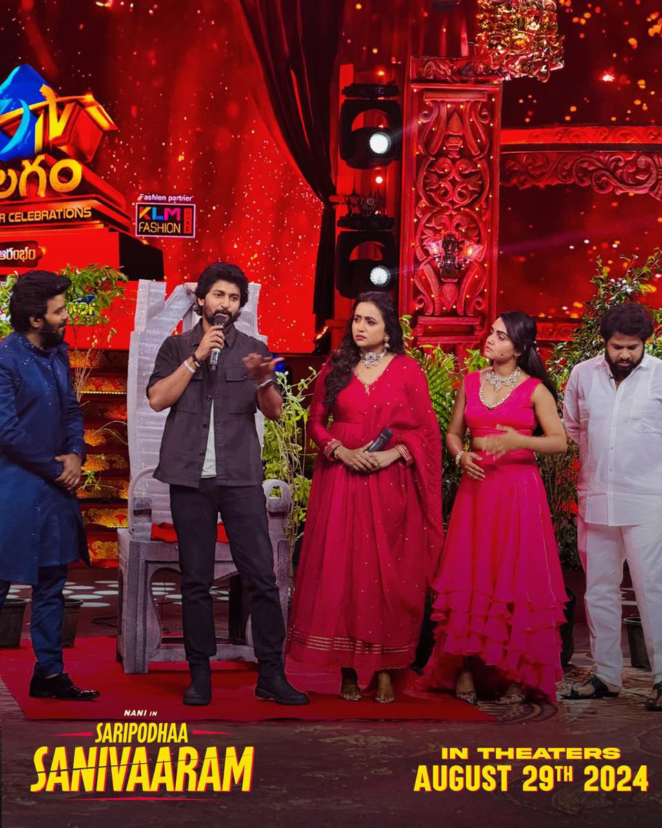 goldandhranews's tweet photo. π¬ Natural Star #Nani joined the ETV 30 Years Celebrations to promote #SaripodhaaSanivaaram!
For more updates, visit : https://t.co/OcMiI3j0Xo
#SaripodhaaSanivaaram #NameIsNani #SuryasSaturday #SJSuryah #ETV30Years #SaripodhaaSanivaaramPromotions #goldandhra #goldandhranews https://t.co/wdD8z7xunV