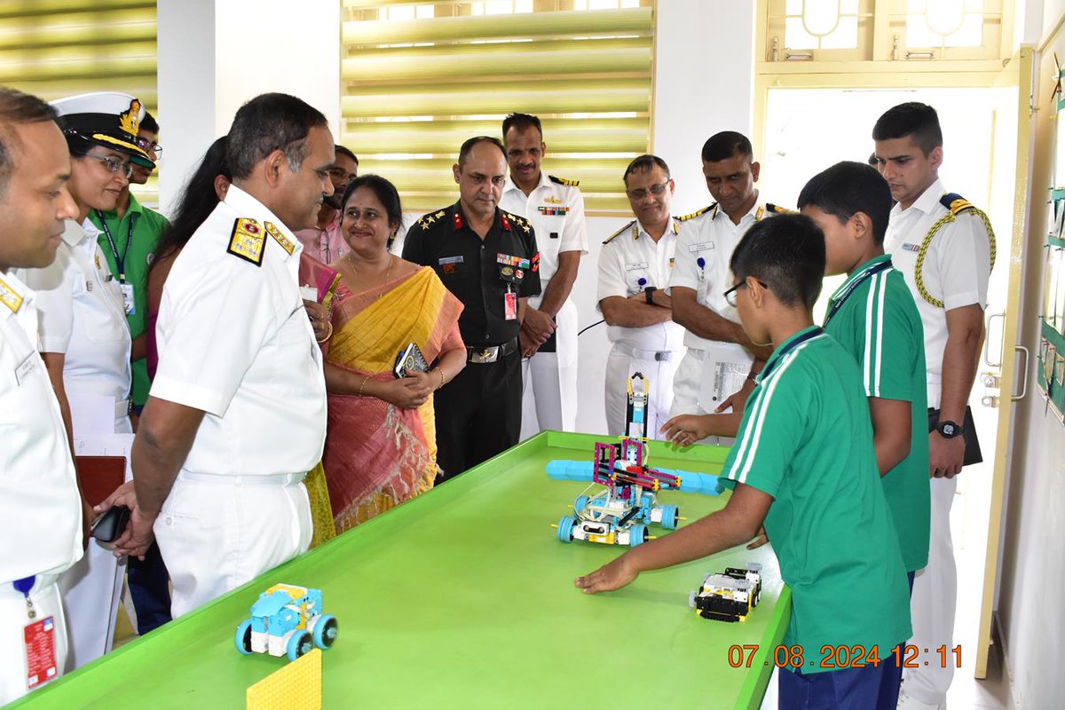 IN_NCSKochi's tweet photo. Honoured to welcome our esteemed Patron, VAdm V Srinivas, AVSM, NM, FOCINC (S) to NCS Kochi! Your presence inspires our students to achieve new heights. Thank you for your unwavering support! #PatronVisit #StudentMotivation👩‍🎓 #NCSKochi👨‍🎓 https://t.co/E0GIYmODEH