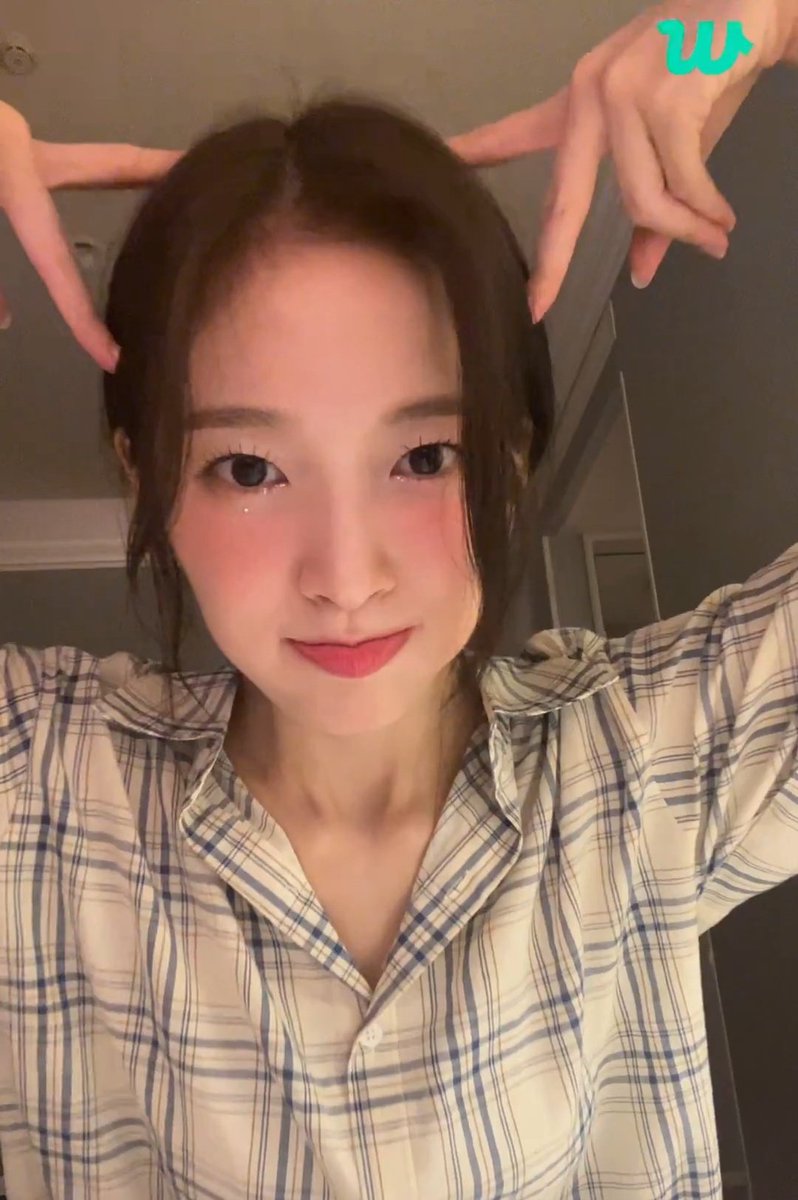 Arinlove_618's tweet photo. 이고 너무 귀엽게 캡처됐자나...🥹❤️ https://t.co/91OaseHFqC