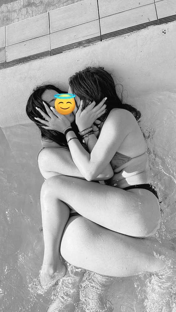 Mi amiga (@KosGoals) y yo grabamos un video hot ✂️🔥🍈🍈 dale like y rt. A los 1k de likes lo publicamos. 🔥🔥
(No olviden seguirnos para cumplirlo🔥)