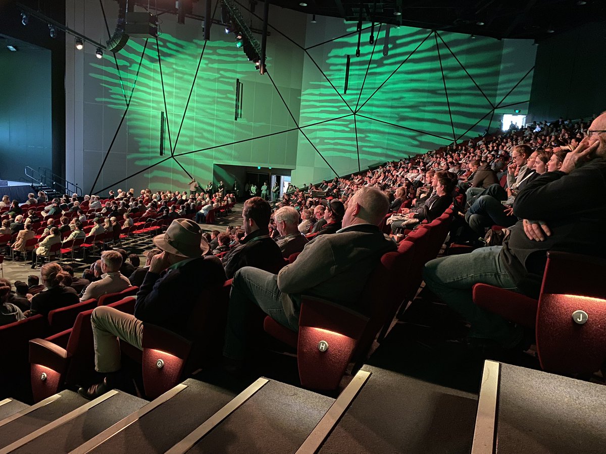 Massive turnout at <a href="/LambExAU/">LambEx</a> 2024! We’ve enjoyed chatting to lots of different people at our stand.
<a href="/Claire_Payne24/">Claire Payne</a> <a href="/DPIRDbroadacre/">DPIRD Broadacre - WA Grains & Livestock</a>