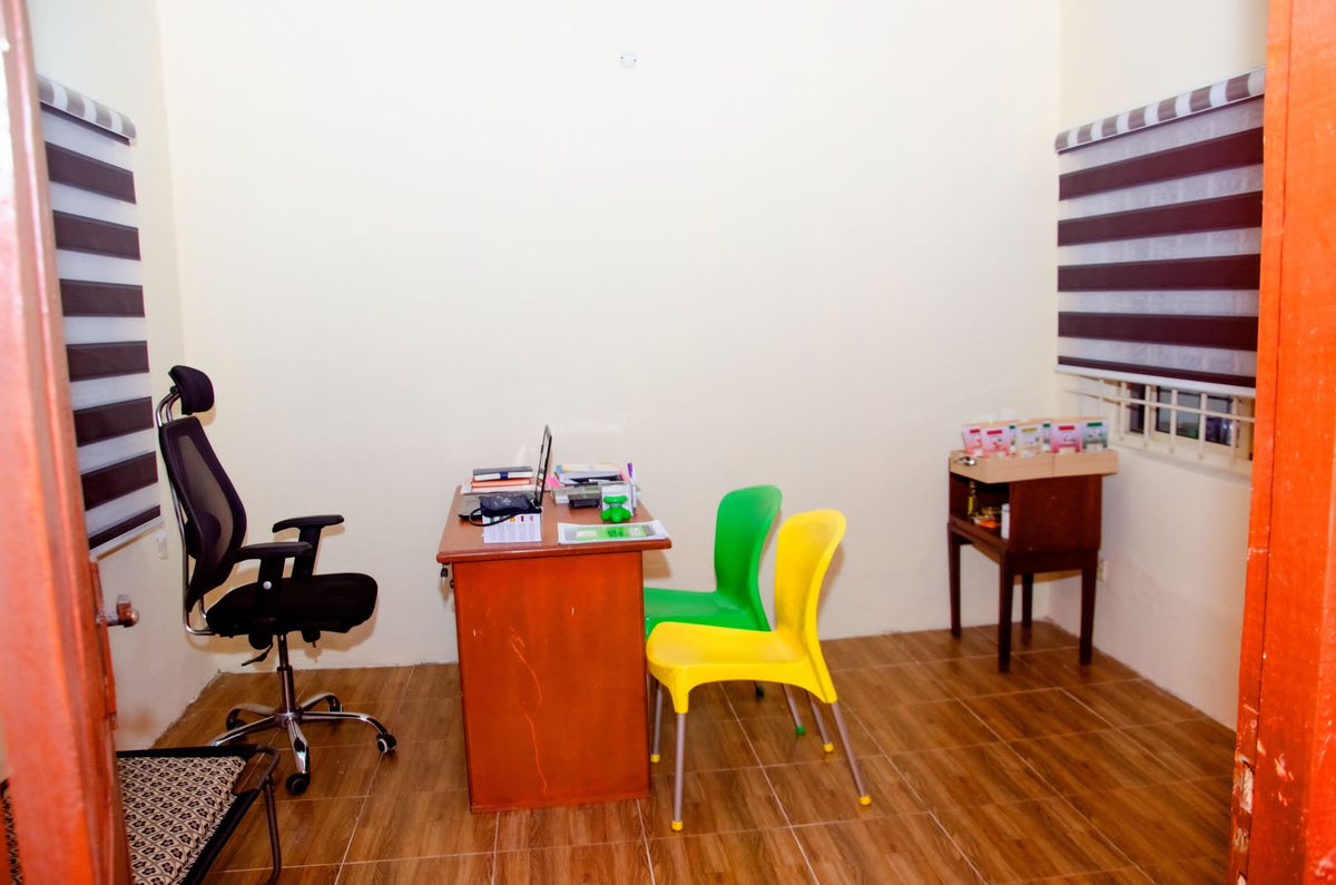 bosolar2011's tweet photo. This is BUUSTA Herbal and Natural Remedies Clinic.
Come, feel and experience the cozy atmosphere and environment.
"A Haven For Healing" https://t.co/kA969uG6y1