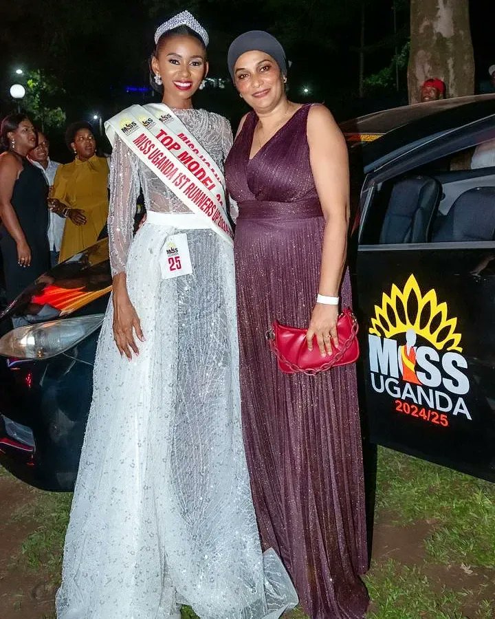 The Queen who raised a Queen. 👑
The one who taught me Elagance, poise and strength
This moment is just as much yours as it is mine, Mom.
Forever grateful for you.

I love you, Mom ❤️