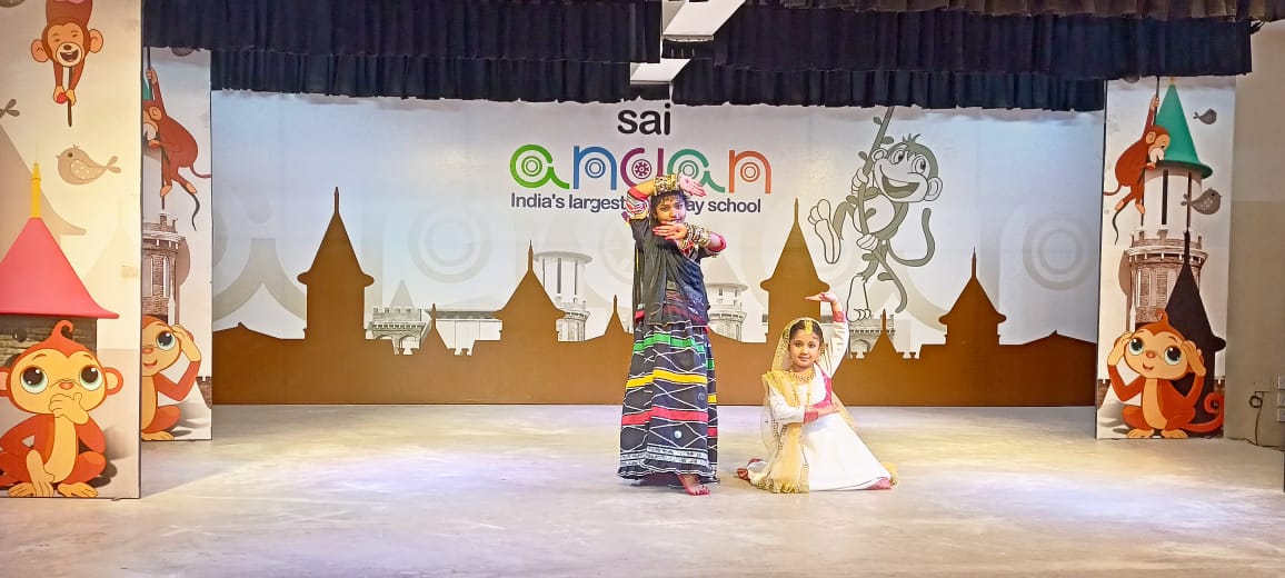 SAI_Edu_In's tweet image. With synchronized steps and exuberant expressions, they create a captivating spectacle that leaves the audience tapping their feet and yearning for more.
#spotlight #vibrantcostumes #amazingexperience
#folkdance #classicaldance