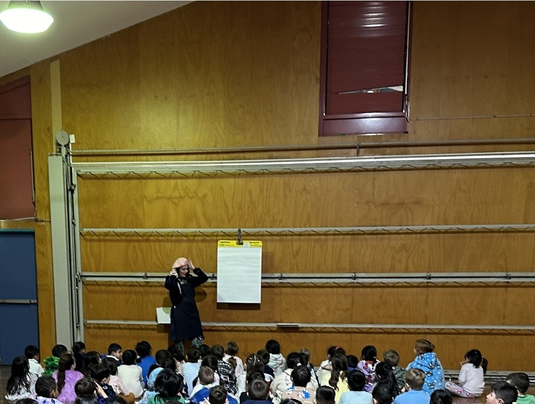 Year 1 students have been learning about different jobs so they can persuade an audience about which is the best job. We’ve had an artist visit from Ms Bitar, a chef demonstration from Ms Pandarum and firefighter talk. 🚒 👩🏻‍🎨 👨🏼‍🍳 #ProudToBelong