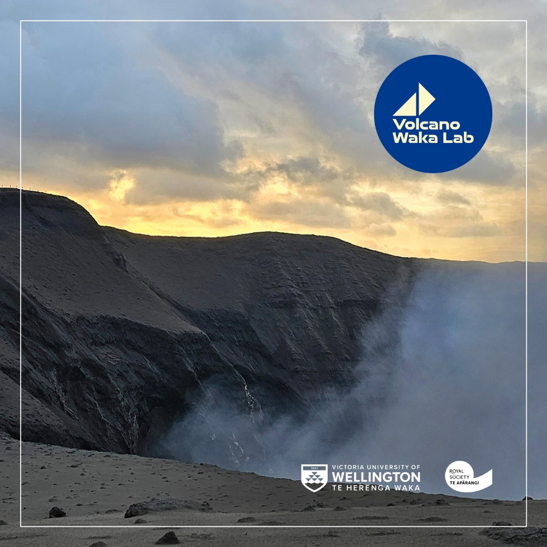 lab_waka's tweet photo. #TBT: Fortunately, volcanoes have a tendency to be in - and create - some of the most stunning and dynamic landscapes on Earth. 🌋✨ #throwbackthursday #nature #volcanoes #earth #scenicviews #vanuatu https://t.co/bRm2JSAJrV