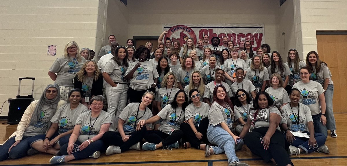 ChanceyChat's tweet photo. We can’t wait to see all of our cardinals tomorrow morning! This is going to be a great year! ❤️💙 https://t.co/L02IZlpjcC