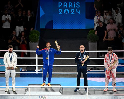 Erislandy: desquite de oro sobre el ring olímpico
Acuñó el segundo cetro de la delegación cubana con revancha sobre un ídolo local que le dejó en plata en el campeonato mundial del pasado año. #CubaInspira #Paris2024
#Boxeo #BoxeoCubano
jit.cu/NewsDetails.as…