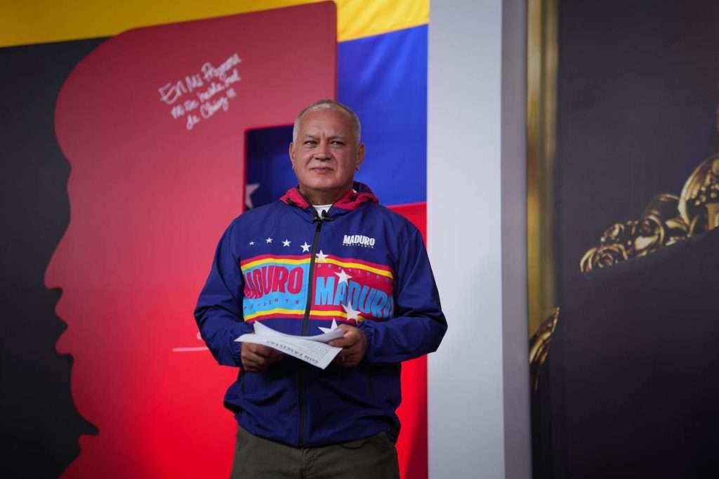 Cabello: González Urrutia tiene miedo de asumir responsabilidad de lo que causó

"Los enemigos de la patria, los internos y los externos, deben entender que haremos respetar nuestras instituciones y a nuestro Pueblo", sentenció

ultimasnoticias.com.ve/noticias/polit…