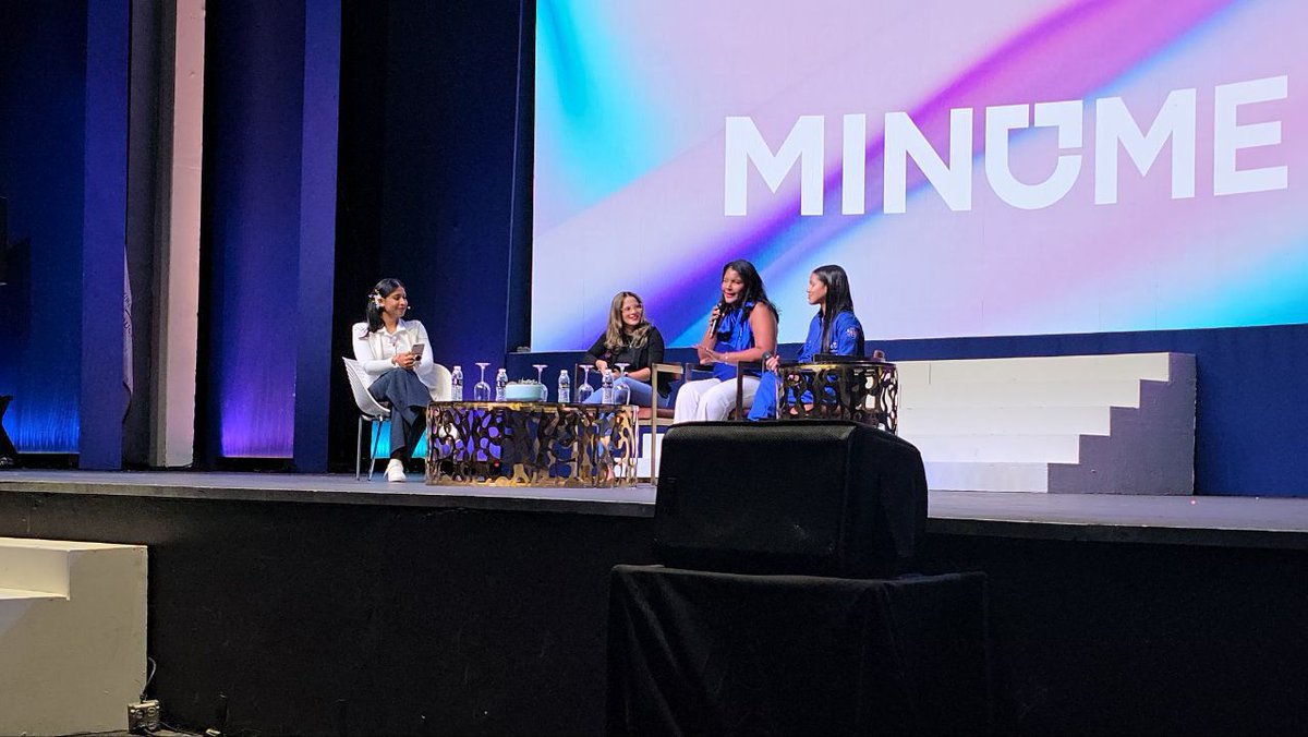 LeomarisReyes11's tweet photo. Loved being part of the Women in STEM panel at MINUME! 🌟 Shared the stage with amazing @julissammateo and Shirley Santana Herrera. I am very happy to have been an inspiration for young talents! 💚💕
#WomenInTech #MINUME #mvpbuzz https://t.co/nLeS23wIjR